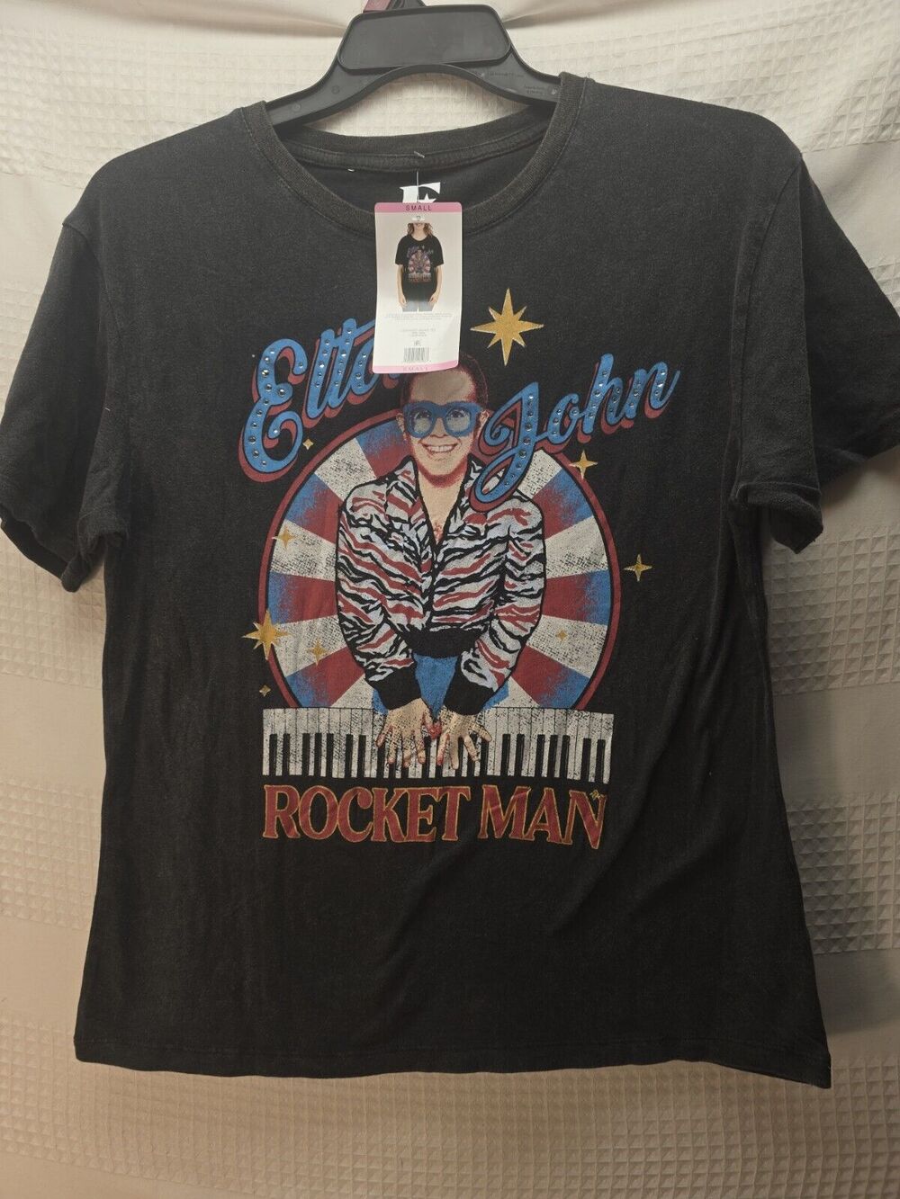 Elton John Tshirts Womens Small Rocket Man 100% Cotton Short Sleeve Graphic 8418